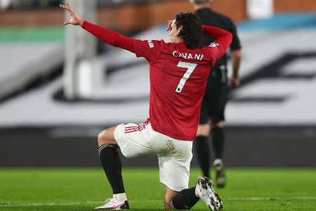 Edinson Cavani celebrating his goal for Manchester United.